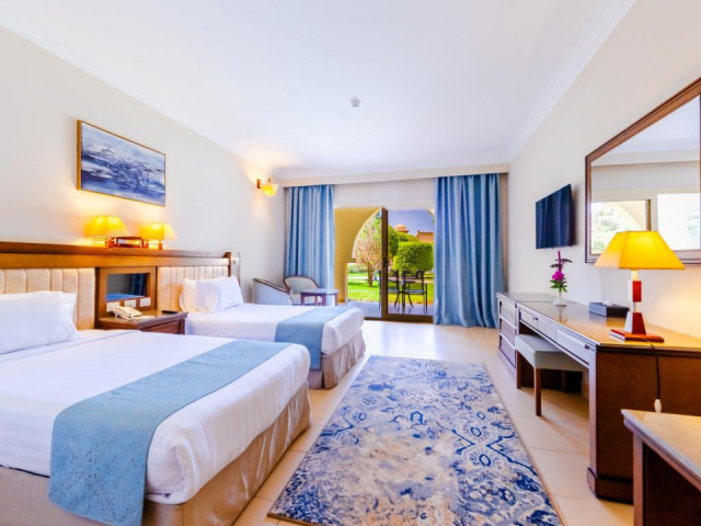 Serenity Alpha Beach*****