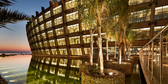
Noah’s Ark Deluxe Resort & Casino
