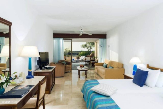 
Coral Beach Hotel & Resort
