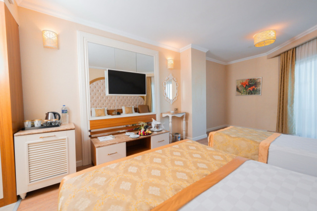 
Oz Hotels Side Premium

