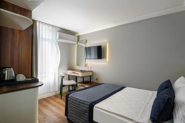 
Q Ella Beach Hotel
