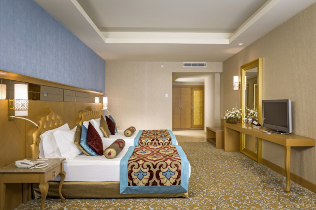 
Royal Holiday Palace
