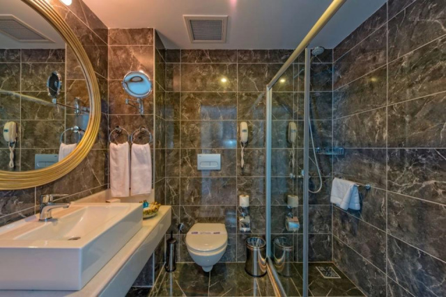 
Serenis Hotel
