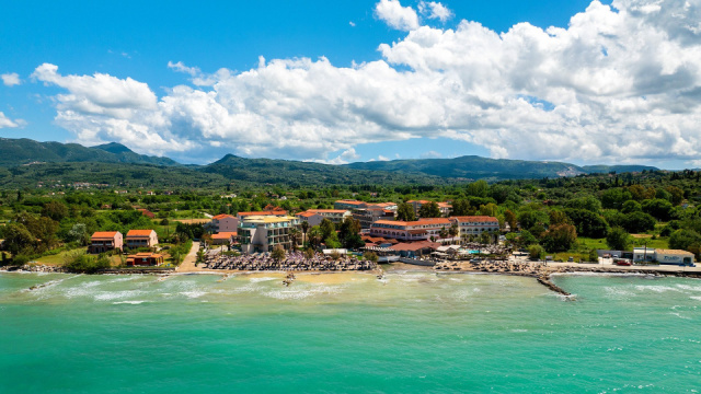 
Angela Beach Hotel
