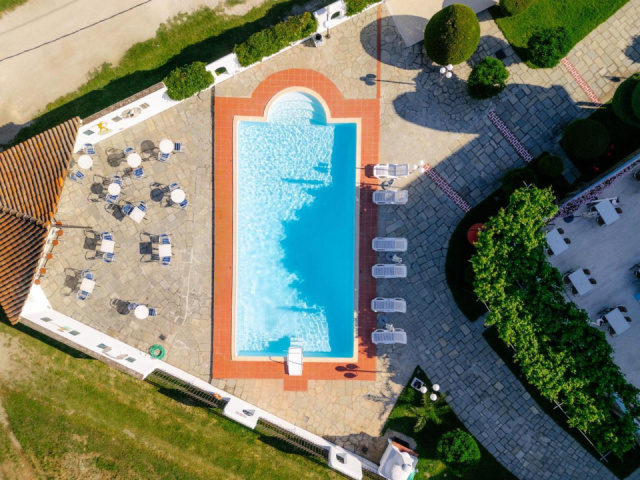 
Artemis Hotel

