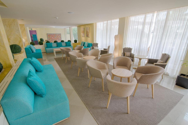 
Azuline Hotel Bahamas***
