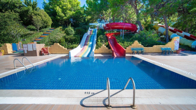 
A Good Life Utopia Family Resort
