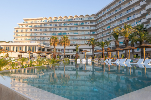 
Pegasos Deluxe Beach Hotel
