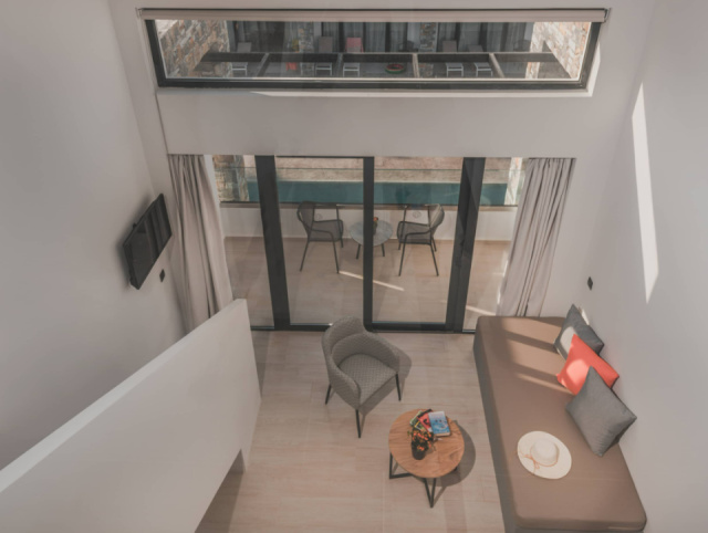 
Cavo Di Suites

