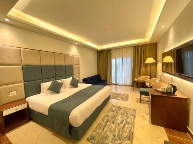 
Ivy Cyrene Island Resort
