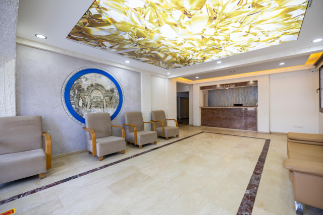 
MaxSea Beach Hotel
