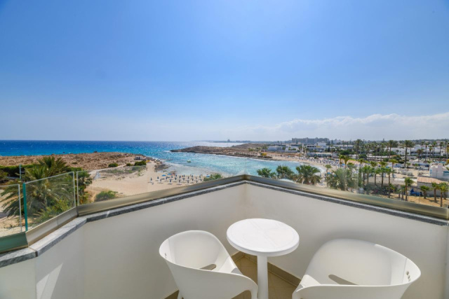 
Tasia Maris Sands Beach Hotel
