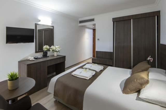 
Kapetanios Limassol Hotel
